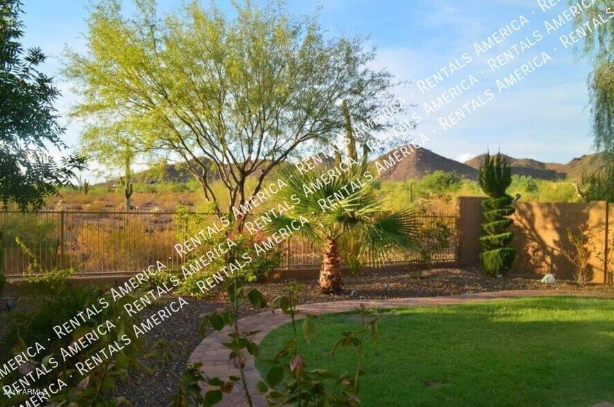 Building Photo - 1912 W Black Hill Rd