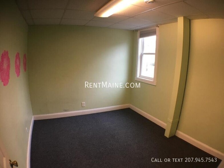 Building Photo - 18 Linden St