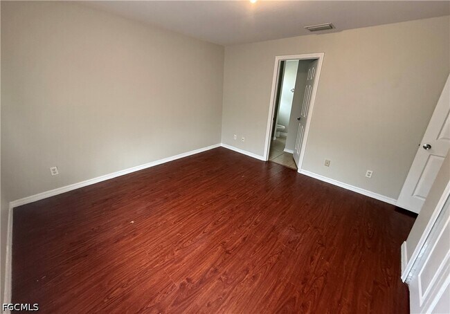 Building Photo - 4427 29th St SW