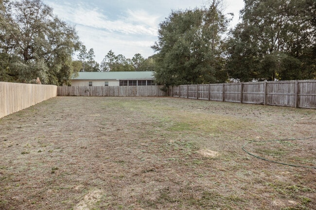 Building Photo - 105 Sago Palm Wy