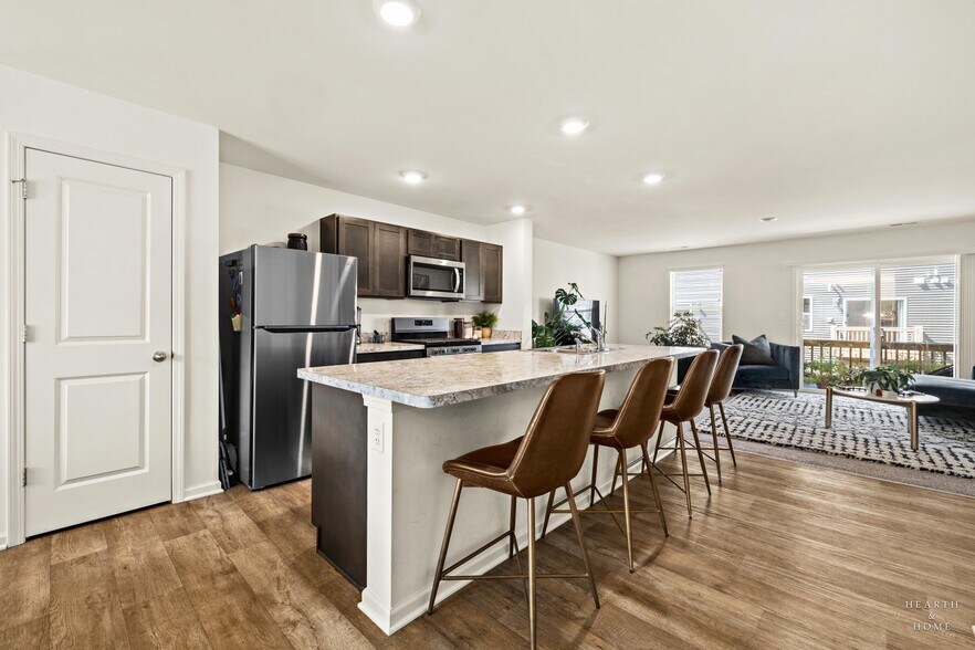 Kitchen Furnished View 2 - 6550 Linden Trl