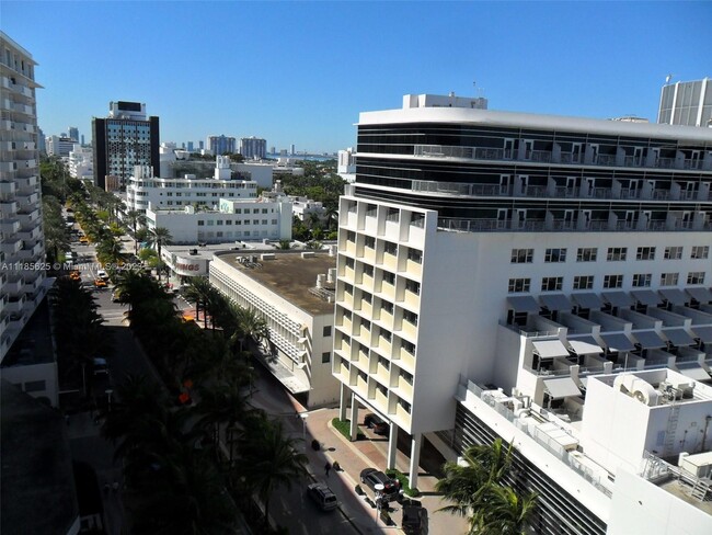 Building Photo - 100 Lincoln Rd