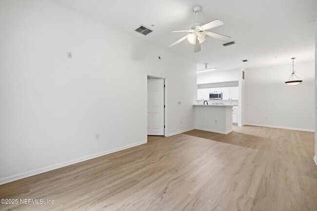 Building Photo - 6081 Maggies Cir