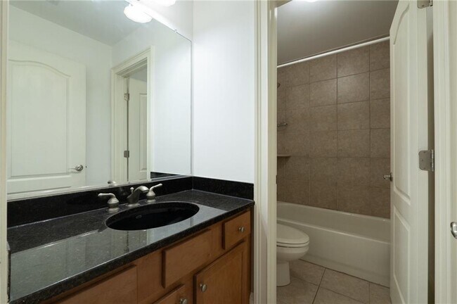 Building Photo - 2771 Durham Dr NE