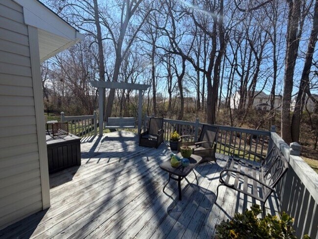 Building Photo - Suffolk Meadows