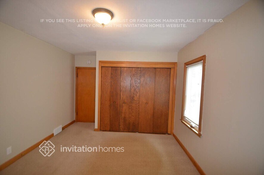 Building Photo - 5405 Emerson Ave S