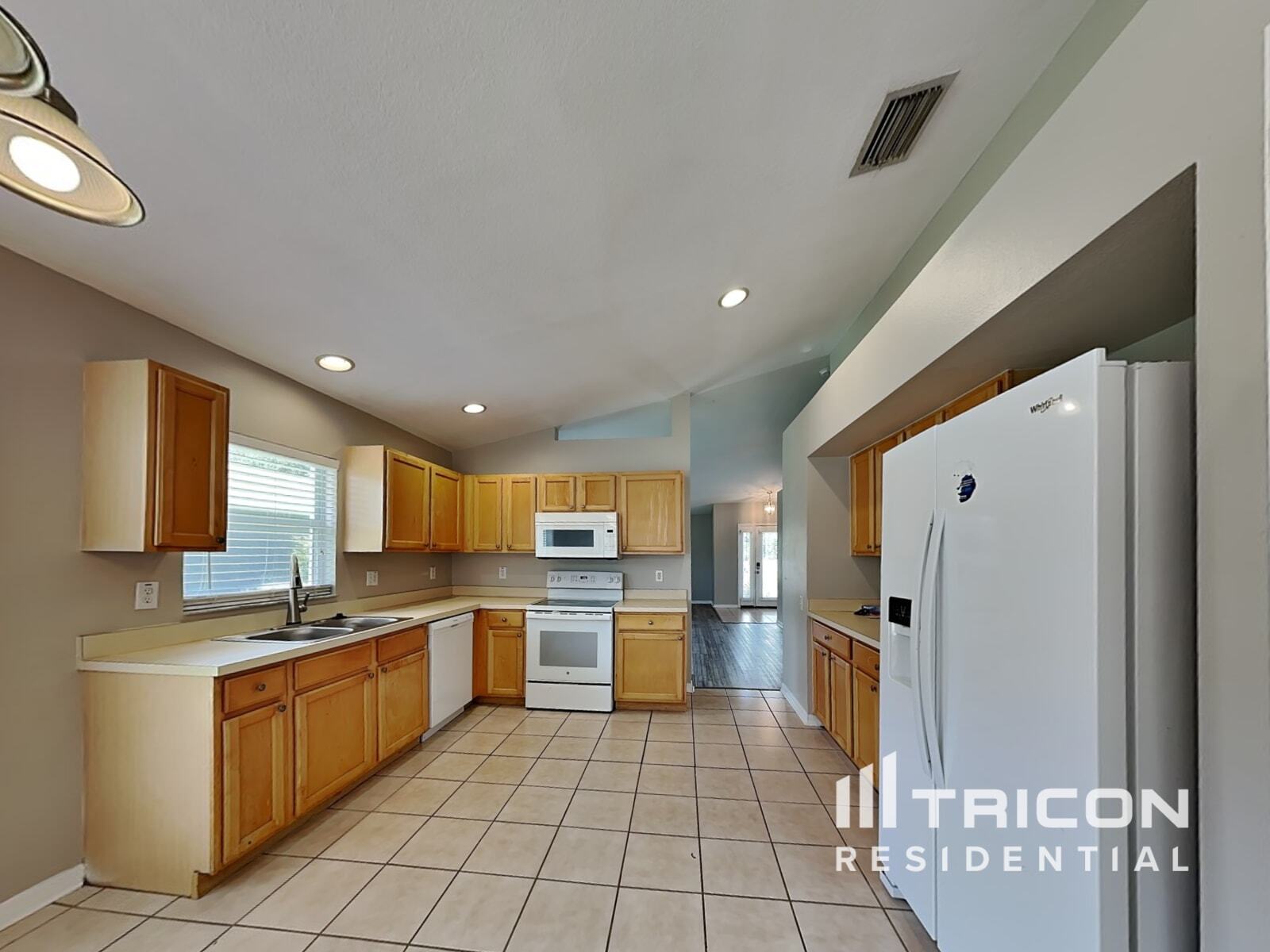 Building Photo - 4220 Mast Ct