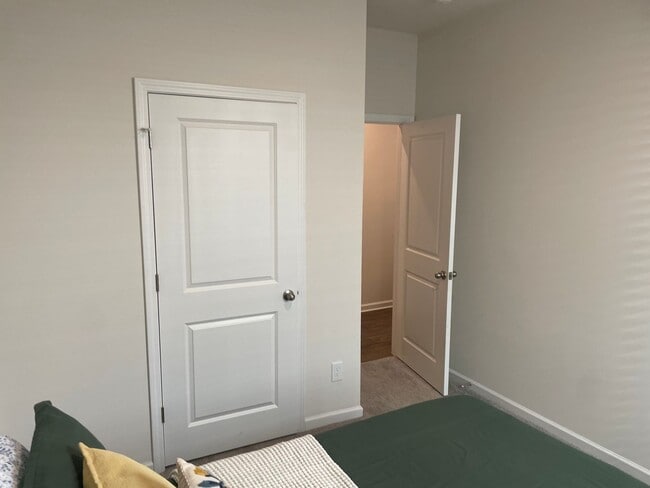 Building Photo - Wonderful Four Bedroom Home! Close to Ft. Jackson!