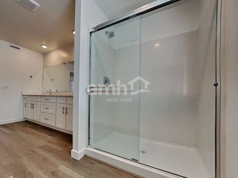 Building Photo - 6477 E Paseo Baranda