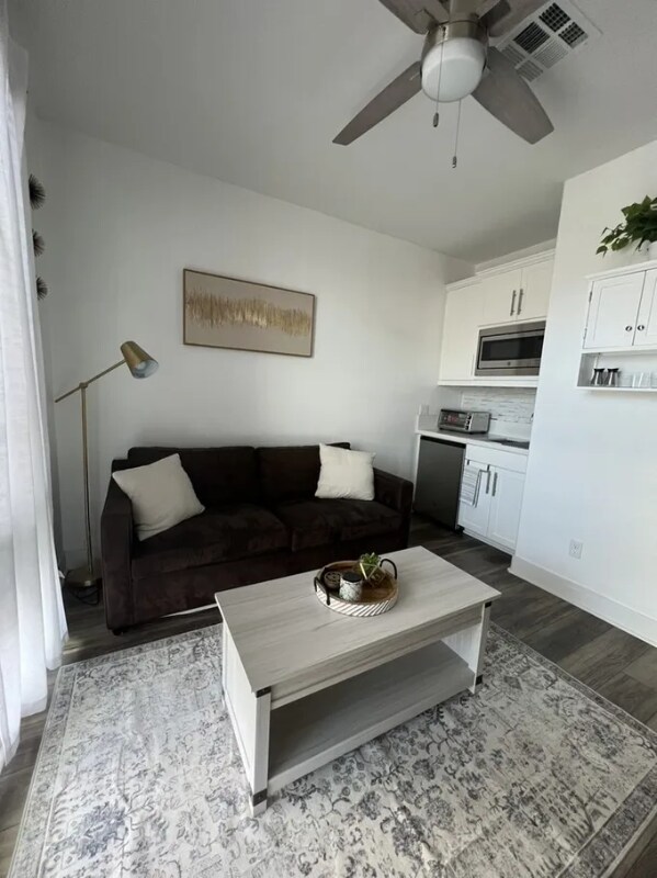 Building Photo - 31119 Calle Cercal