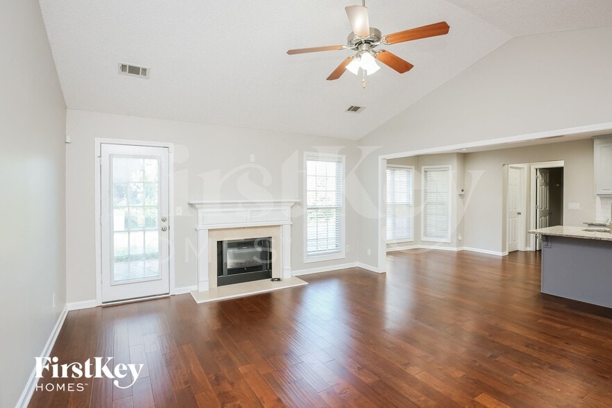 Building Photo - 1581 Brush Creek Dr