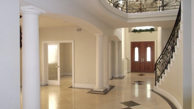 Building Photo - 1842 10th St