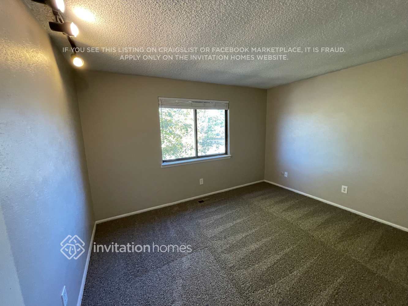Building Photo - 14794 E Florida Ave