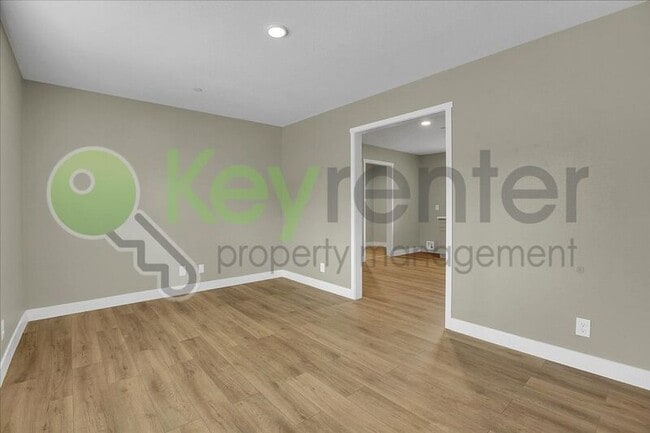 Building Photo - 3037 San Diego Way