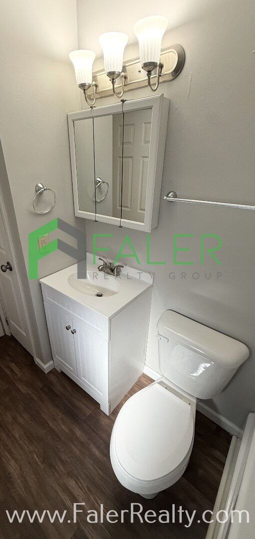 Building Photo - 1066 Pritz Ave