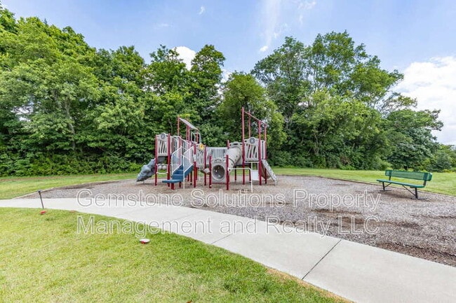 Building Photo - 7284 Ludlow Dr
