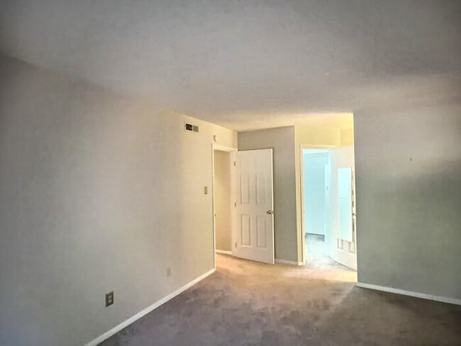 Building Photo - 3803 Chimney Ridge Pl