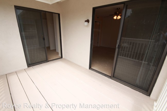 Building Photo - 3 br, 2.5 bath House - 7988 Playmor Terrace