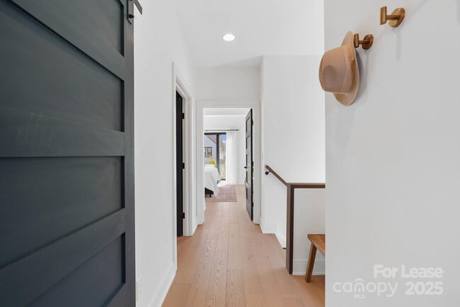 Building Photo - 3301 Spencer St