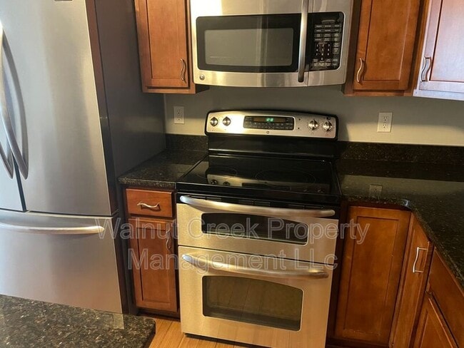 Building Photo - 7405 Battery Park Blvd