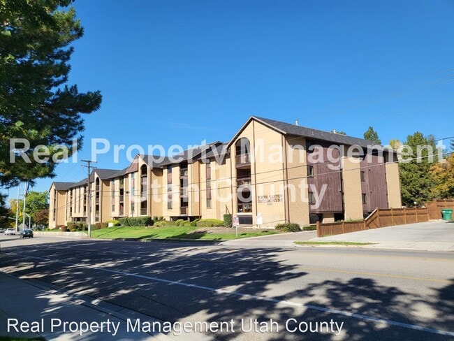 Primary Photo - 2 br, 2 bath House - 2244 N. Canyon Rd. Ap...