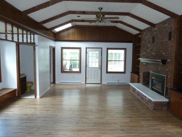 family room - 3 Edward St