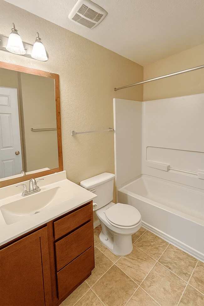 Building Photo - 9838 Twinbear Creek