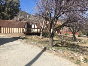 Building Photo - QUAINT CABIN IN A GREAT LOCATION!!
