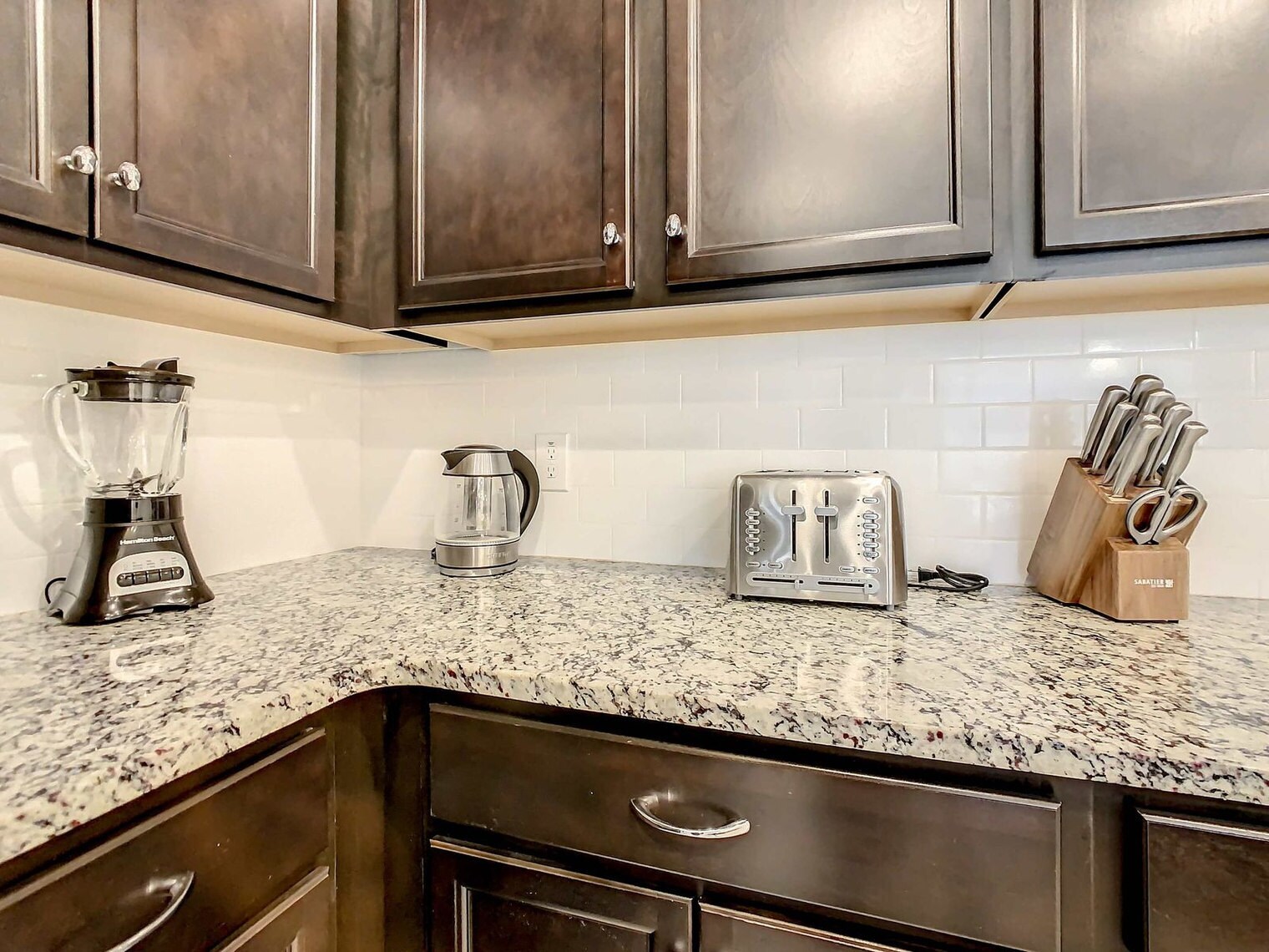 Building Photo - 2404 Tangier Dr