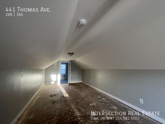 Building Photo - 441 Thomas Ave