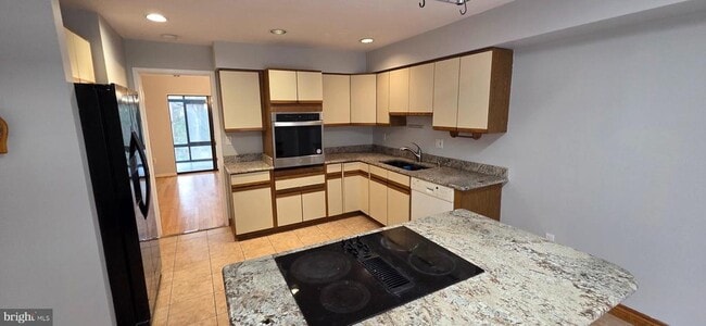 Building Photo - 11764 Indian Ridge Rd