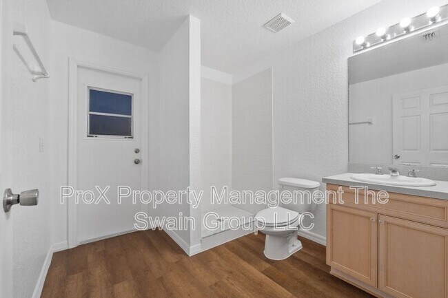 Building Photo - 25 Inconnu Dr