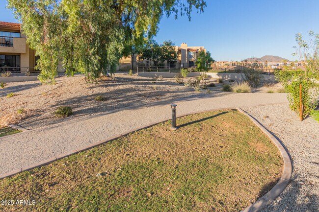 Building Photo - 2134 W Harmont Dr