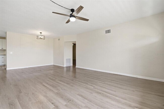 Building Photo - 2434 Australia Way E