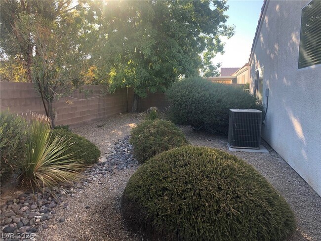 Building Photo - 3729 Discovery Creek Ave