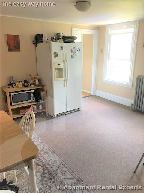 Building Photo - 19 Strathmore Rd