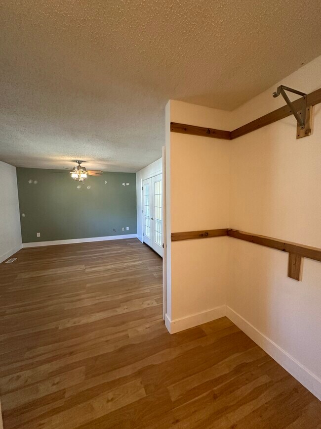 Building Photo - 3349 Kings Neck Dr