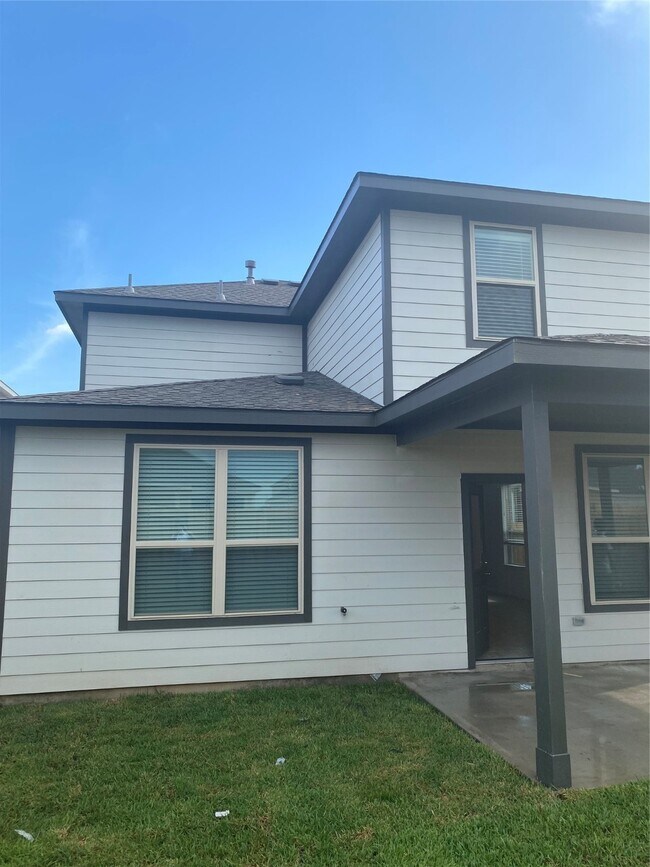 Building Photo - 23110 True Fortune Dr