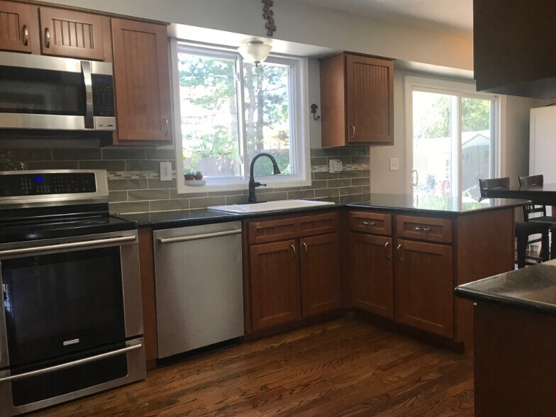 Building Photo - 13131 E Florida Ave