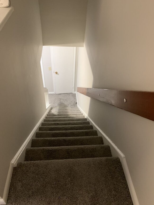Building Photo - 2 BR/1.5 BA West Lake Townhome Near Dolley Madison