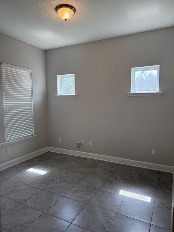 Building Photo - 164 Dalton Cir