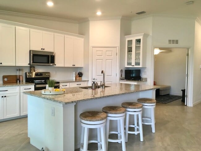 Building Photo - 2026/2027 WINTER  RENTAL -FURNISHED W/ DEN/GARAGE AT "THE NATIONAL" AT LAKEWOOD RANCH