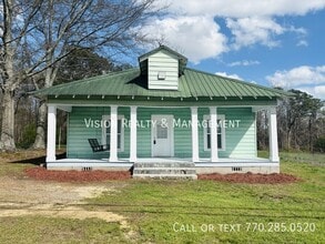 Building Photo - 240 Clem Lowell Rd