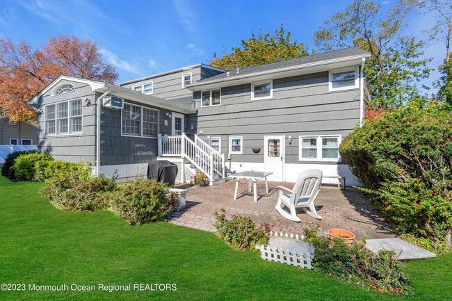 Building Photo - 1305 Allaire Rd