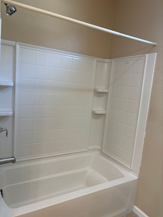 Building Photo - Move-In Ready 2-Story Home by Virginia Lake