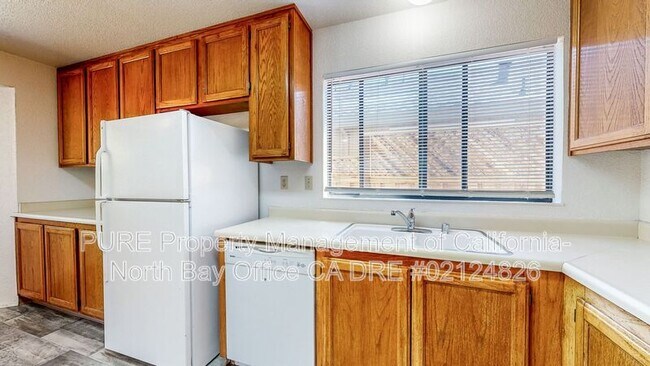 Building Photo - 7474 Mercedes Way