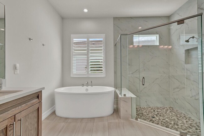 Building Photo - 138 Palma St