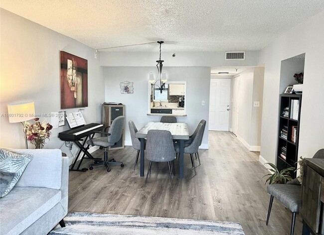 Building Photo - 9235 SW 8th St