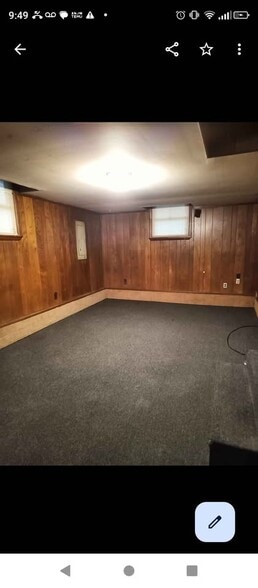 Building Photo - 2019 Foxdale Dr