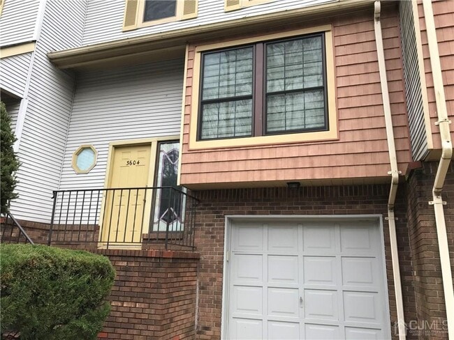 Building Photo - 3604 Springbrook Dr